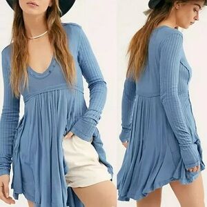 🔥Free People Blue Flowy Tunic Top